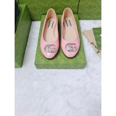 Gucci Flat Shoes